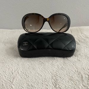 Chanel Sunglasses 5312-A Brown Tortoise Ladies Rare with case
